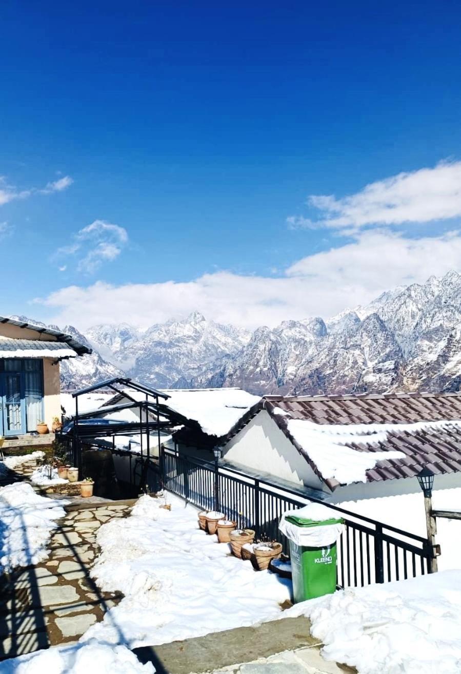 Faraway Cottages, Auli Joshīmath Екстериор снимка