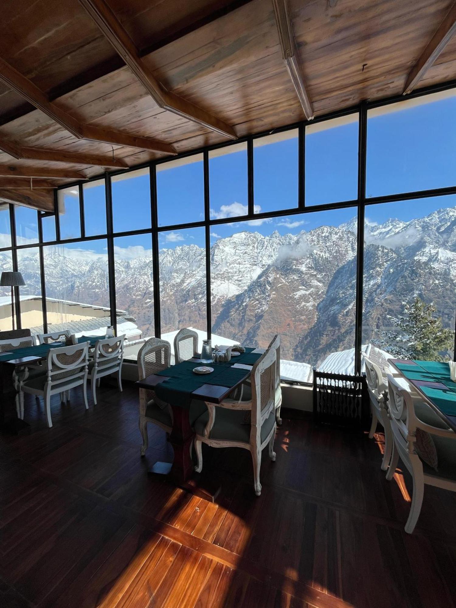 Faraway Cottages, Auli Joshīmath Екстериор снимка