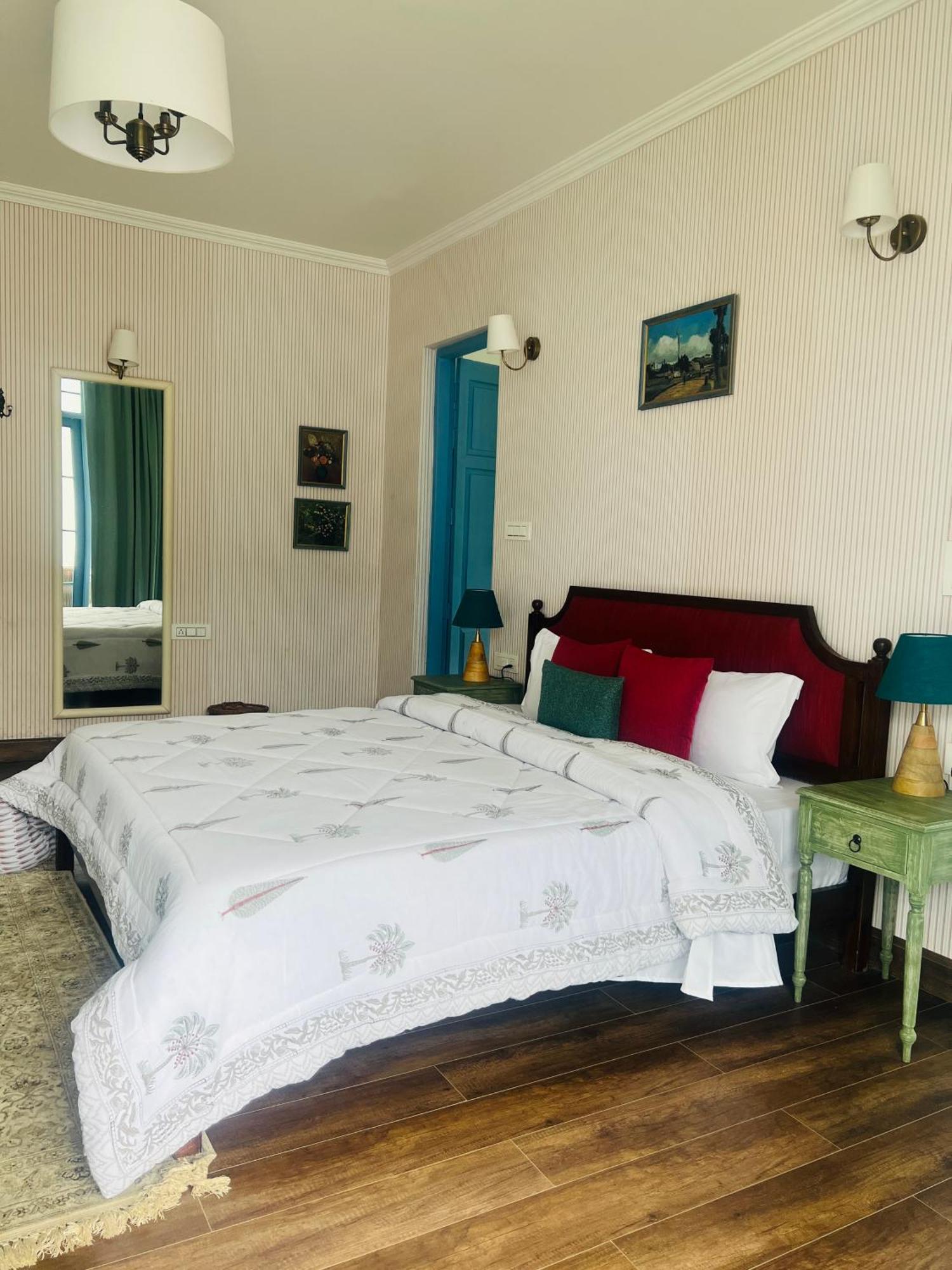Faraway Cottages, Auli Joshīmath Екстериор снимка