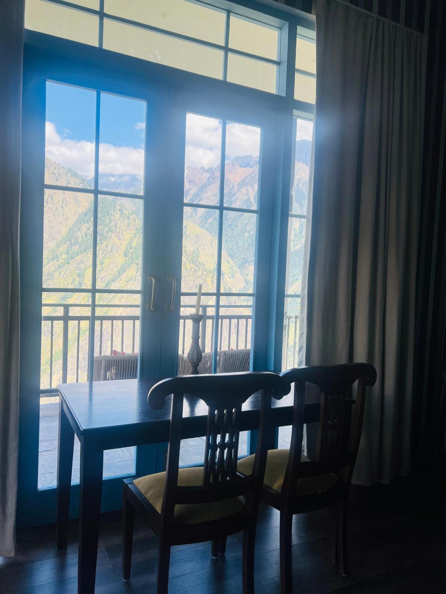 Faraway Cottages, Auli Joshīmath Екстериор снимка