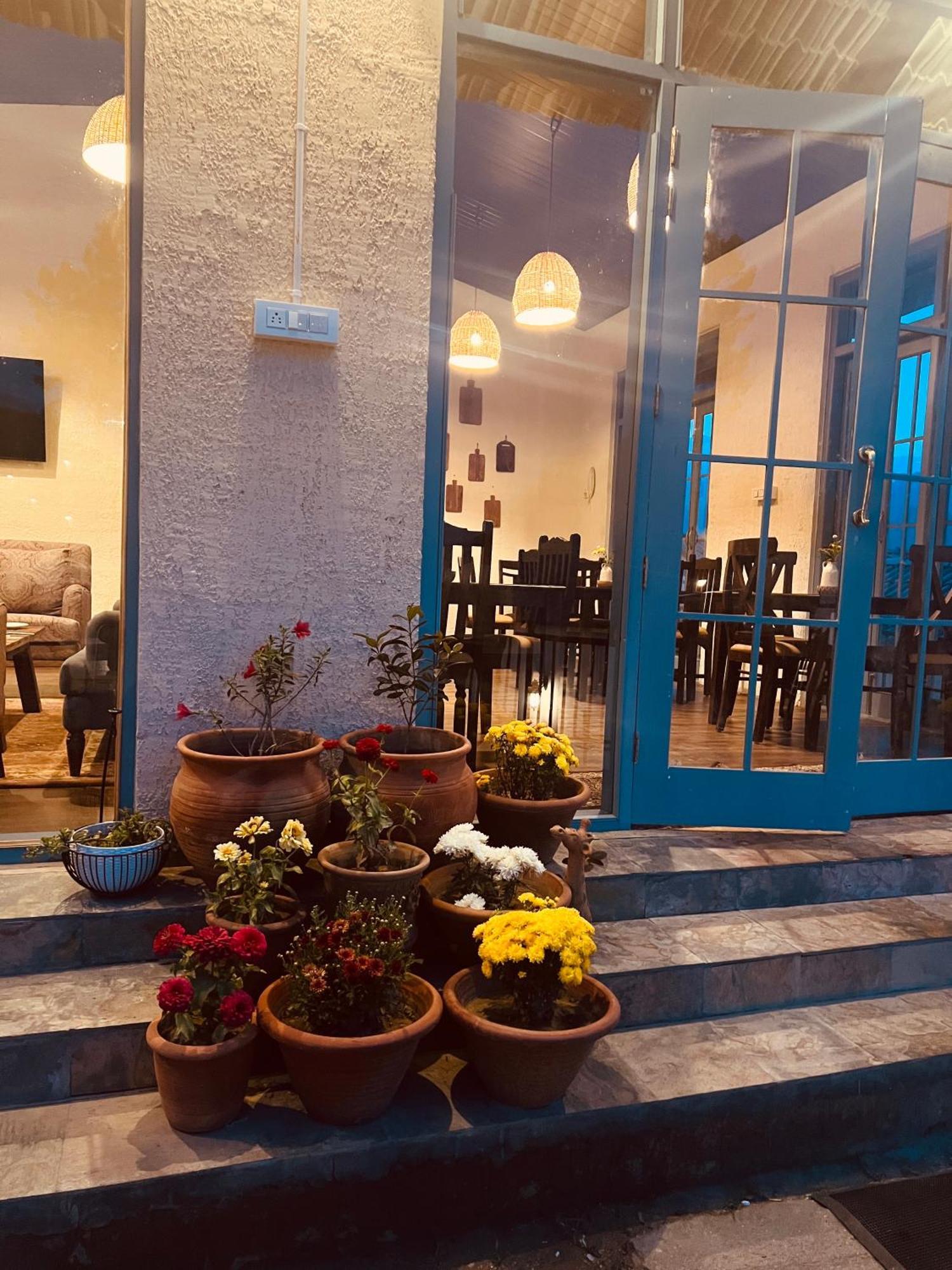Faraway Cottages, Auli Joshīmath Екстериор снимка