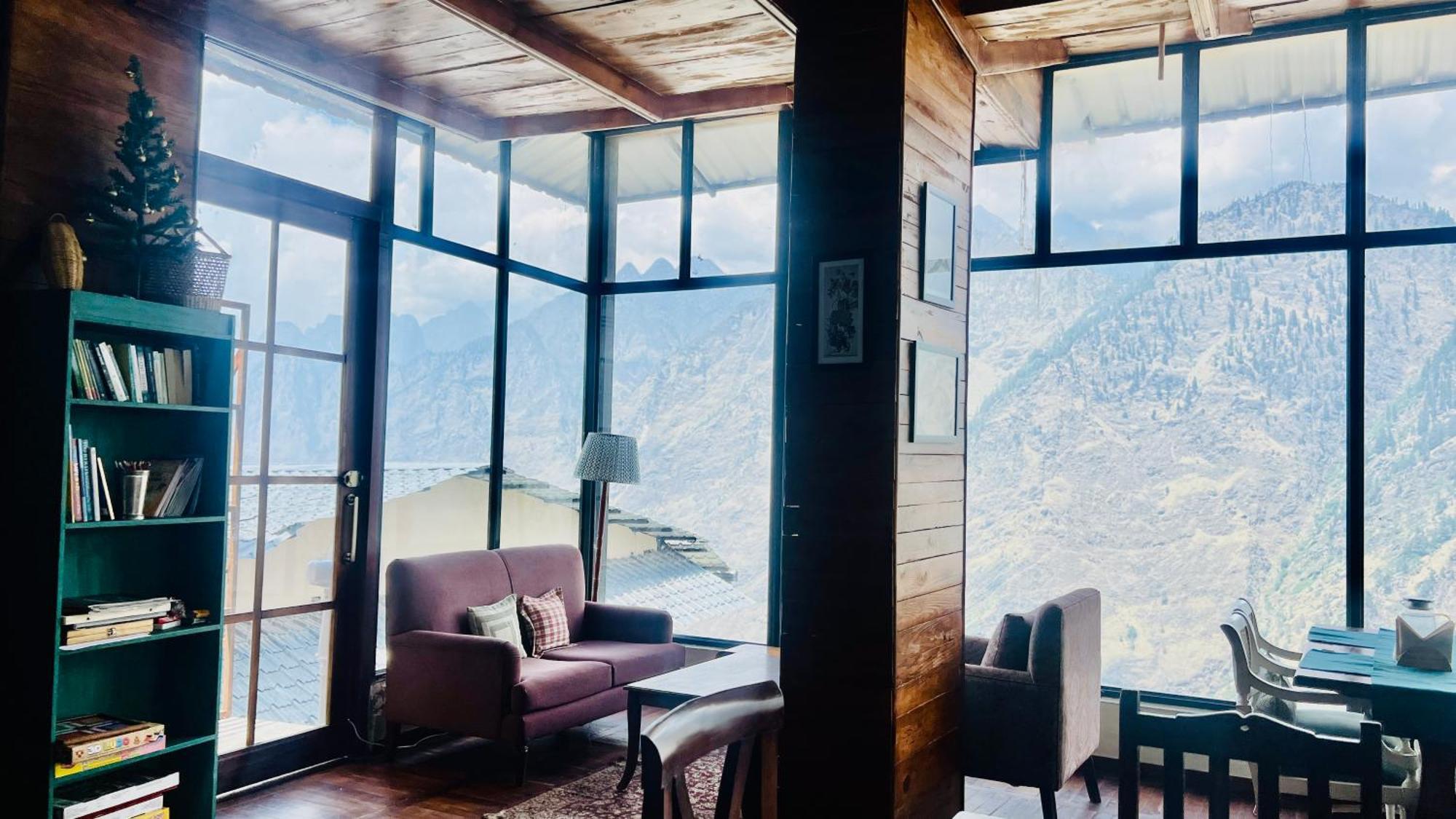 Faraway Cottages, Auli Joshīmath Екстериор снимка