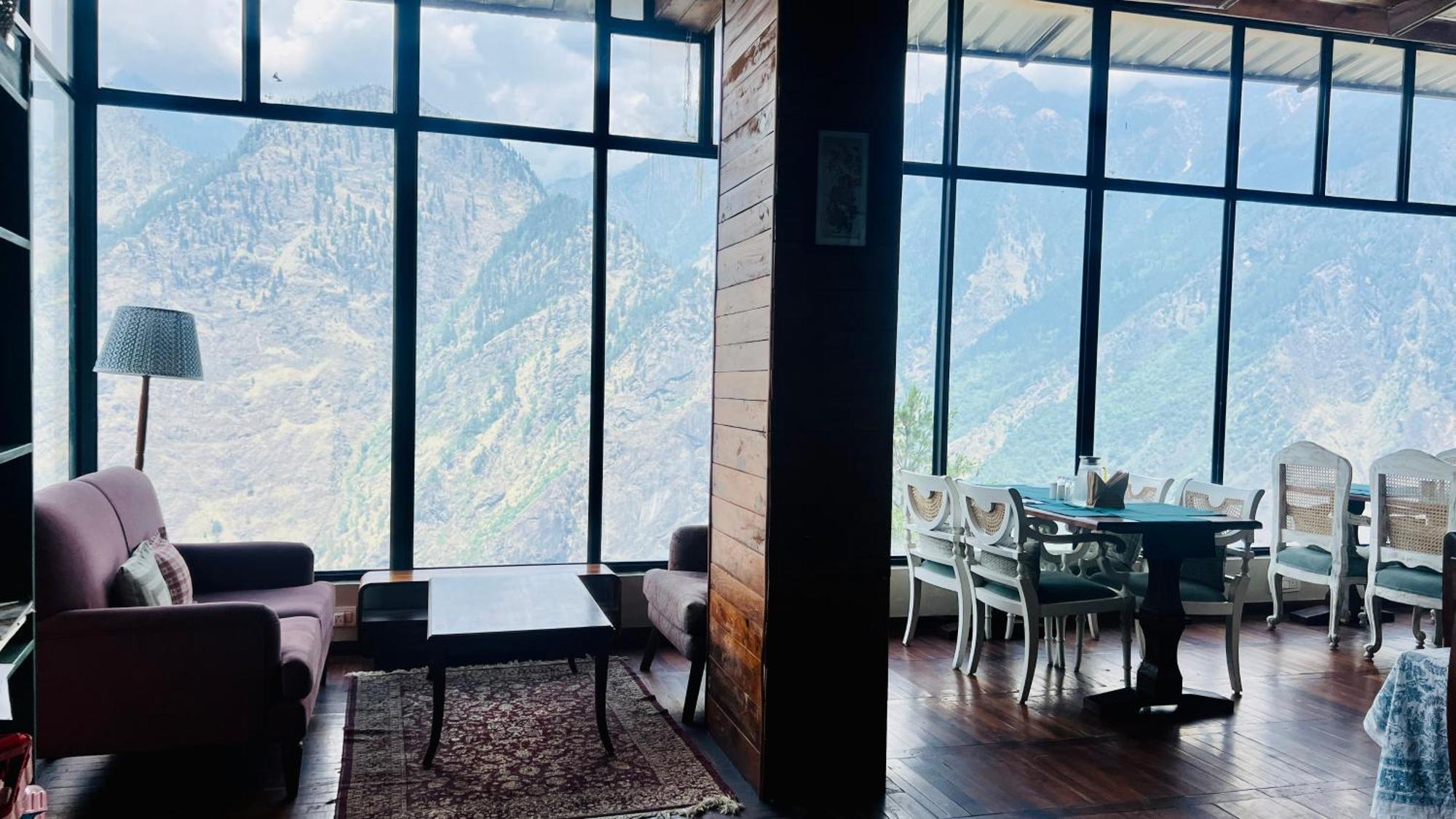 Faraway Cottages, Auli Joshīmath Екстериор снимка