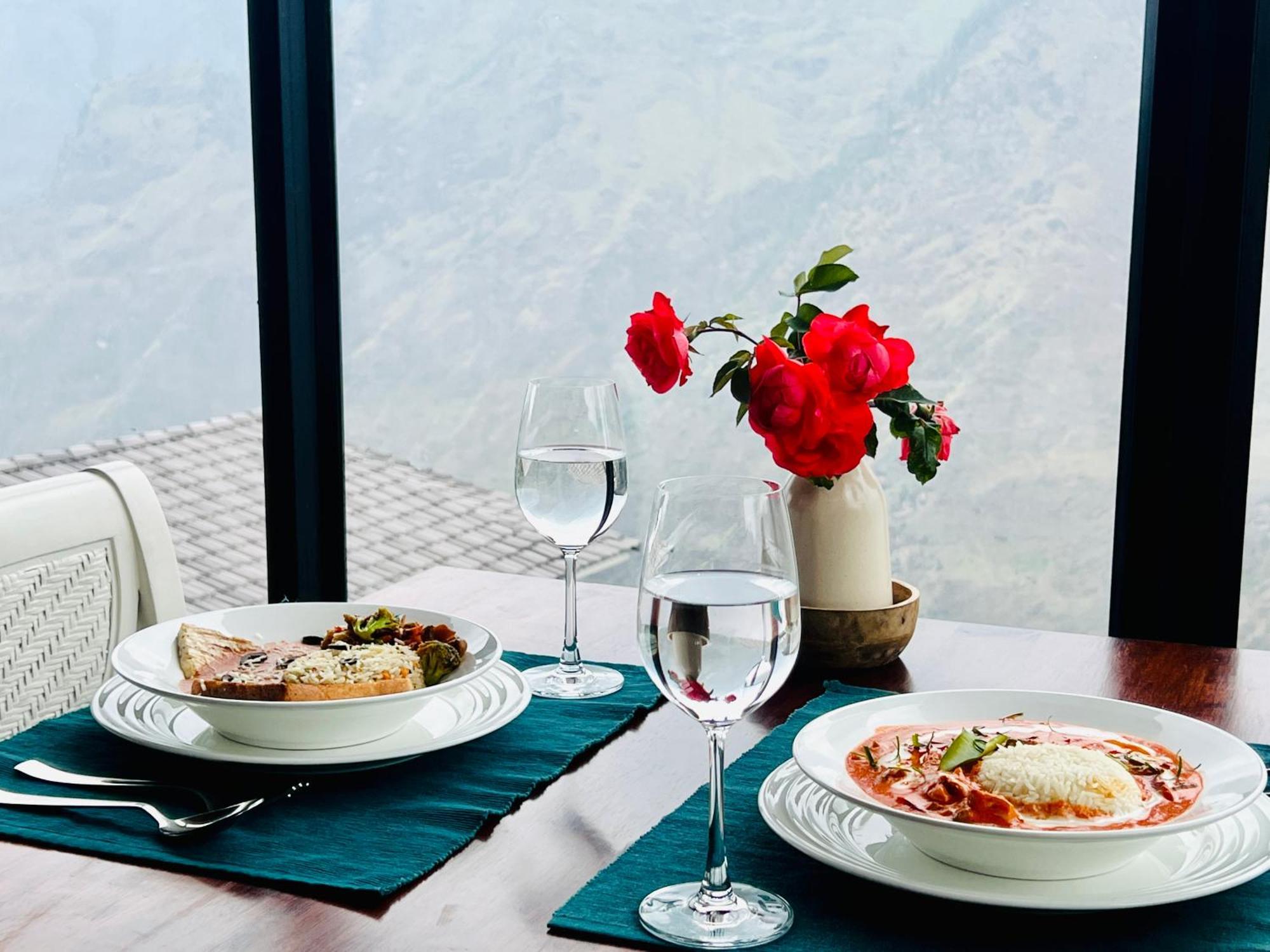 Faraway Cottages, Auli Joshīmath Екстериор снимка