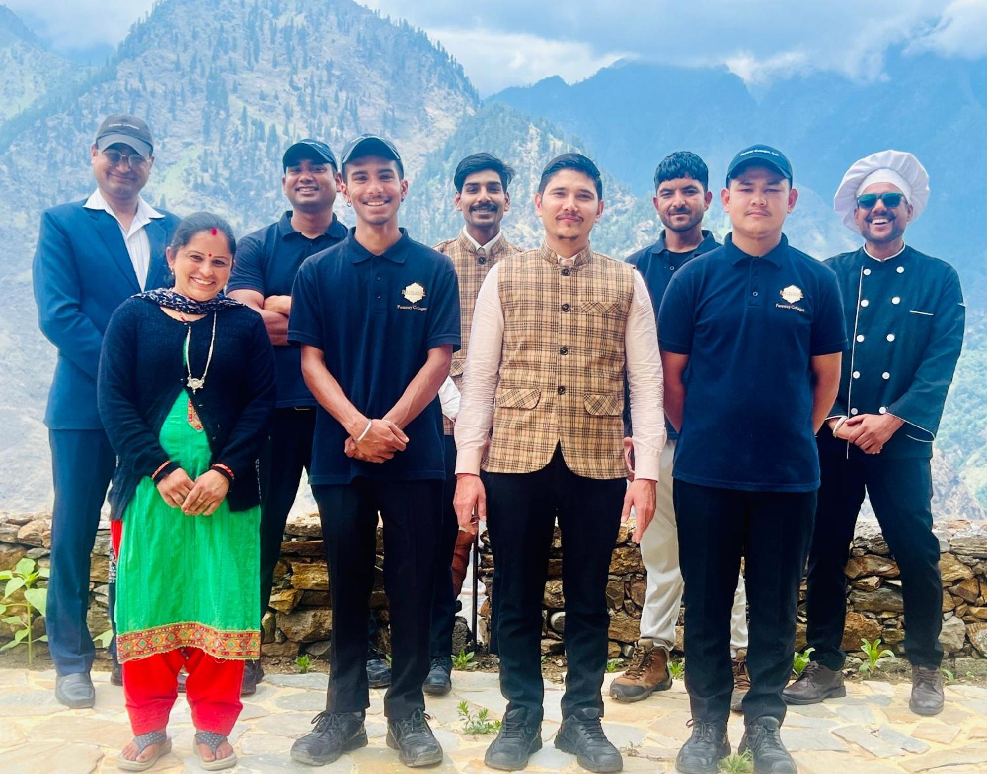Faraway Cottages, Auli Joshīmath Екстериор снимка